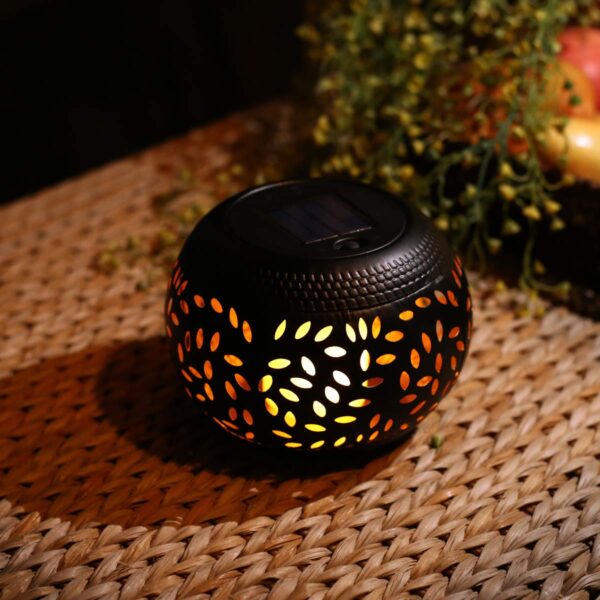 Solar Table Lights Outdoor Waterproof Flame Metal Lamp - Image 3