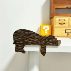 Scandinavian ins style wooden bear brown bear door top wooden door decoration