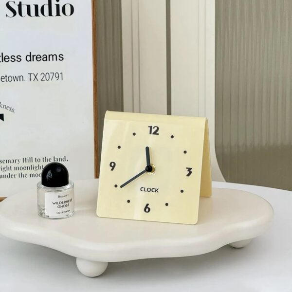 Cream Color living room bedroom clock desktop decorations home bedside mute desktop seat clock