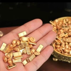 100 pcs Mini Artificial Gold Bars Collection